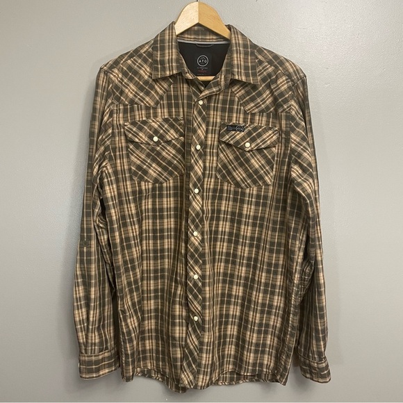 Wrangler Other - Mens Wrangler ATG long-sleeved men’s Medium Gorpcore roll tab sleeve